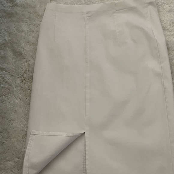 Woman pencil skirt pre loved like new - Picture 7 of 14